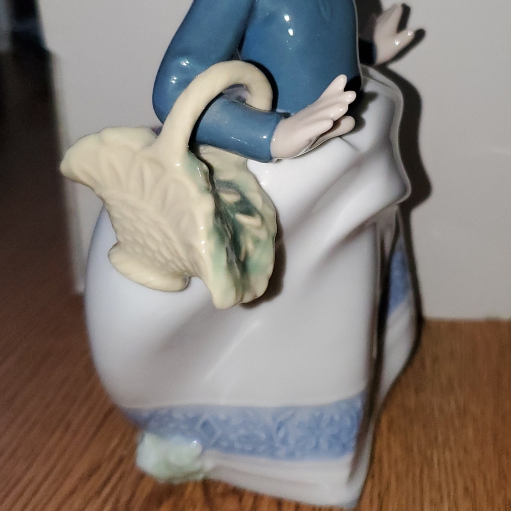 Lladro Daisa - Picture 4 of 7